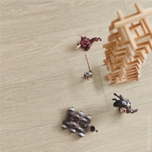 Виниловые полы Pergo Classic plank Premium Click ДУБ ДВОРЦОВЫЙ СЕРО-БЕЖЕВЫЙ