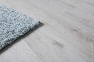 IVC Ultimo DRY BACK 24126Q-1